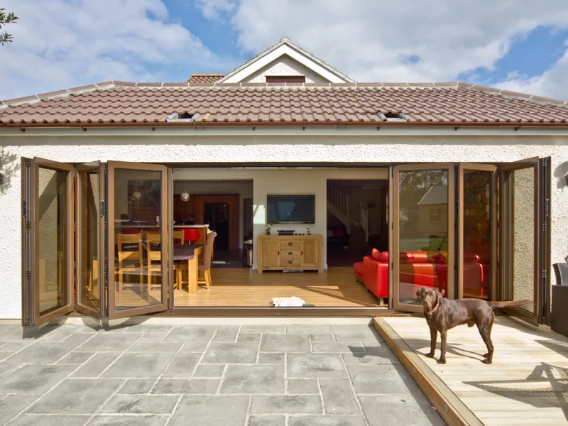 Bifold Hanwell