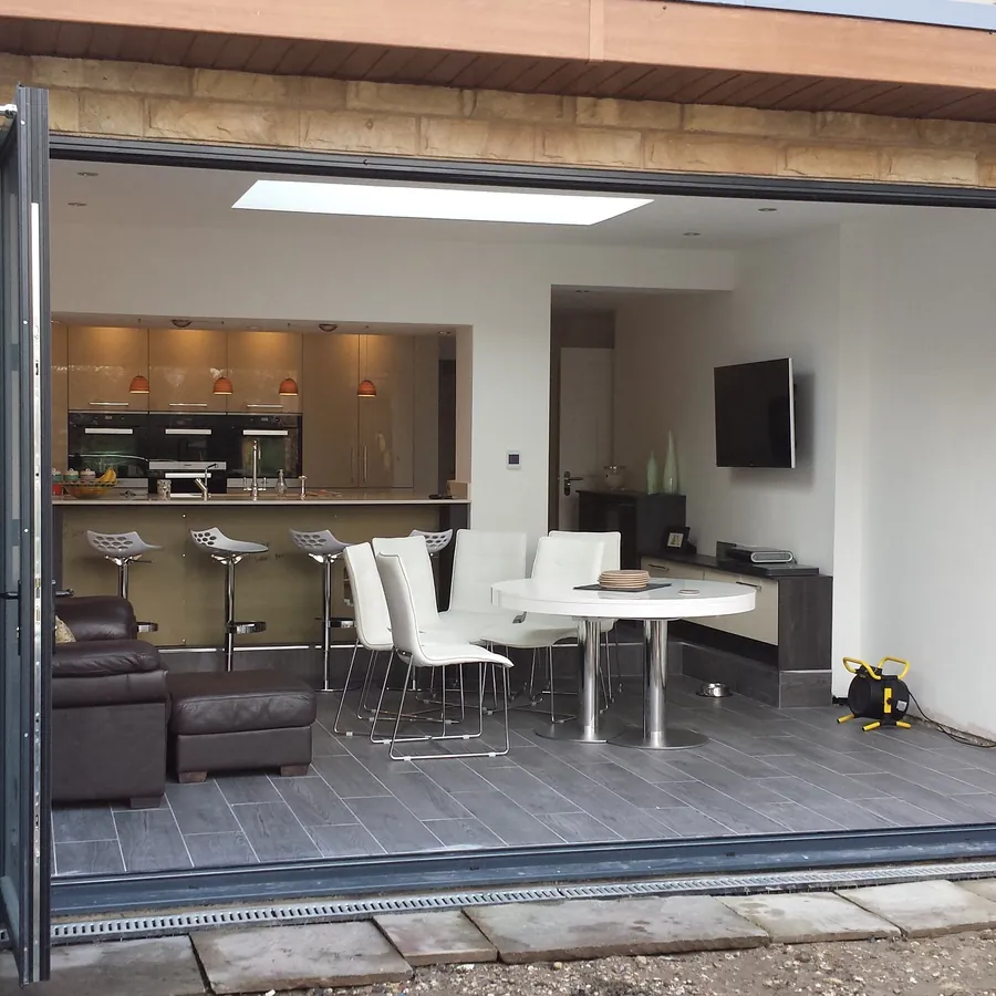Bifold Hanwell