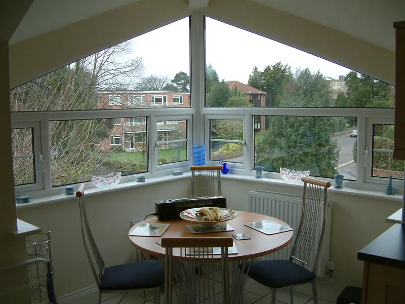 Bay Windows Hanwell