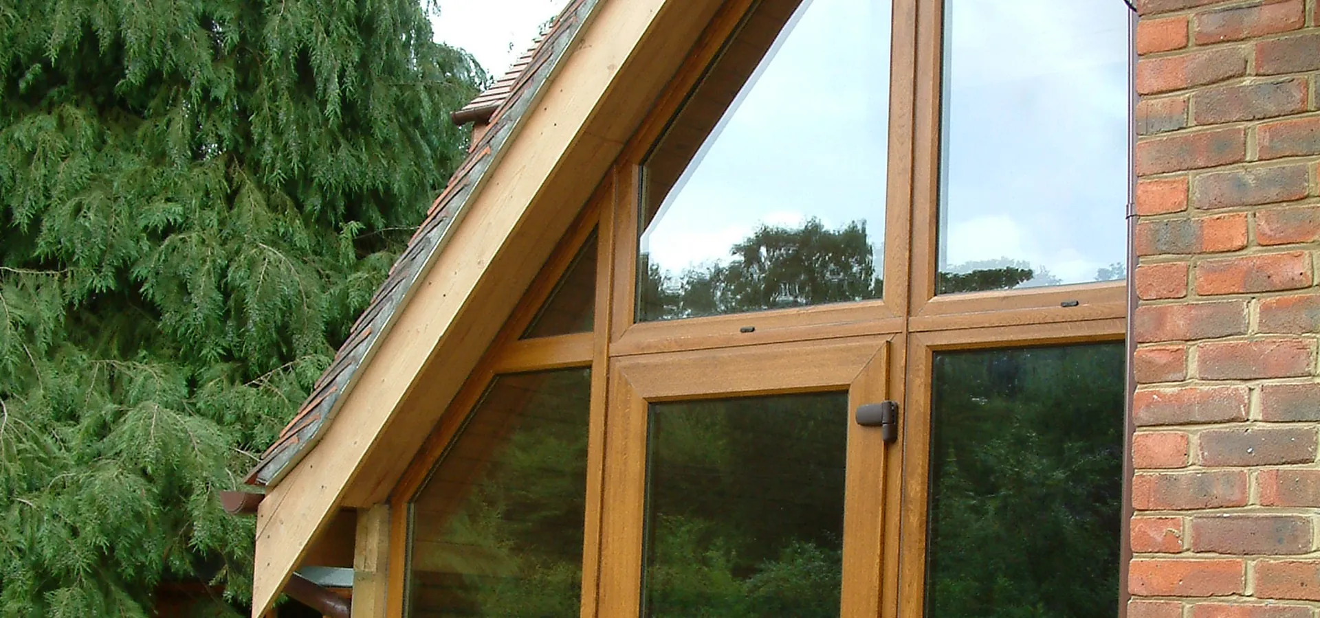 Bow Windows Hanwell